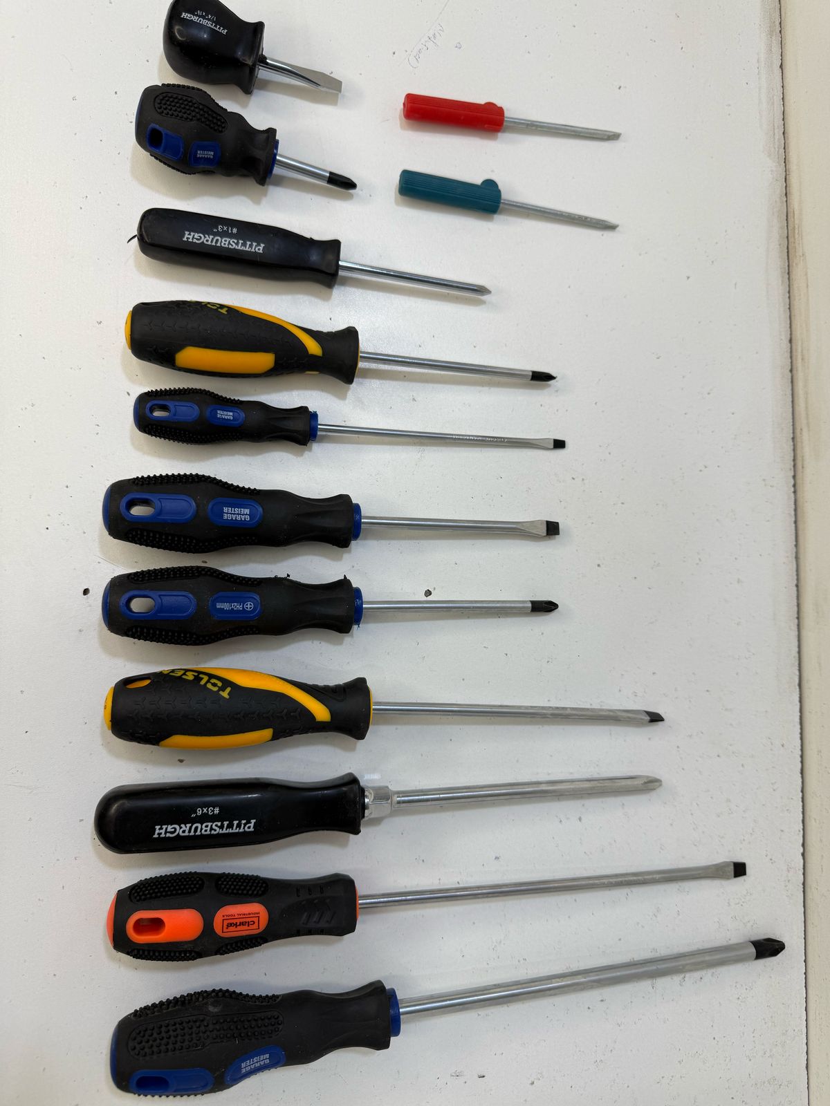 1KG Screwdriver 13 in 1 set