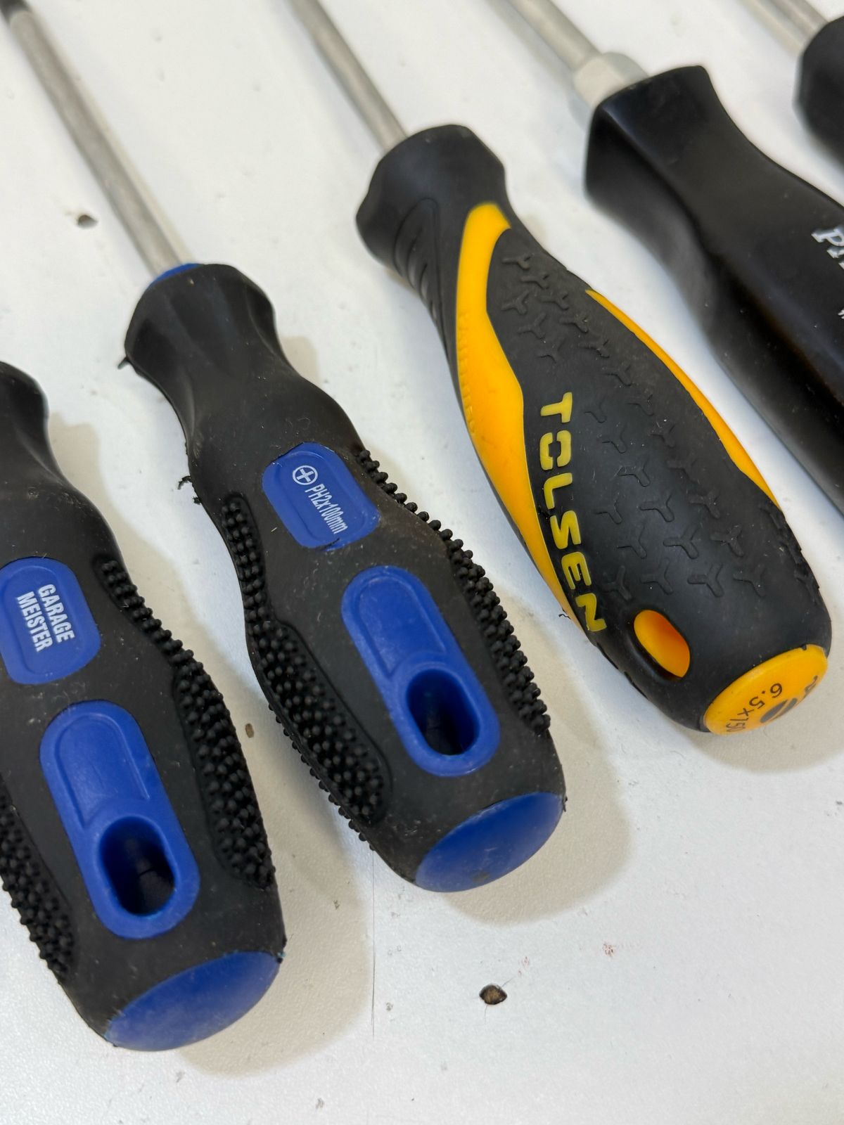 1KG Screwdriver 13 in 1 set